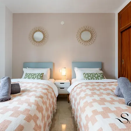 Perfect Location 3 Bedrooms 2 Bath, Parking, Pool * Fuengirola