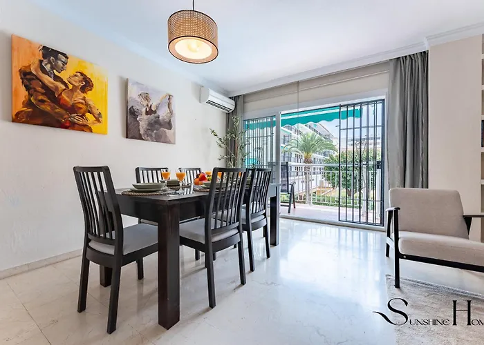 アパート Perfect Location 3 Bedrooms 2 Bath, Parking, Pool